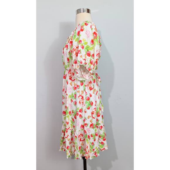 Strawberry Shortcake Hot Topic NWT Dress - Picture 2 of 8